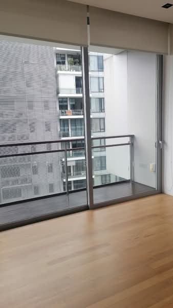 Hilltops, 101 Cairnhill Circle, 2 Bedrooms, 829 sqft, Condominium For Rent, by Ang ShiQi, 500088149 - Living Room - PropertyGuru.com.sg