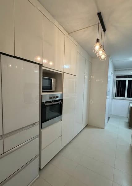 131 Simei Street 1 HDB Flat For Sale at S$ 729,888 | PropertyGuru Singapore - Kitchen