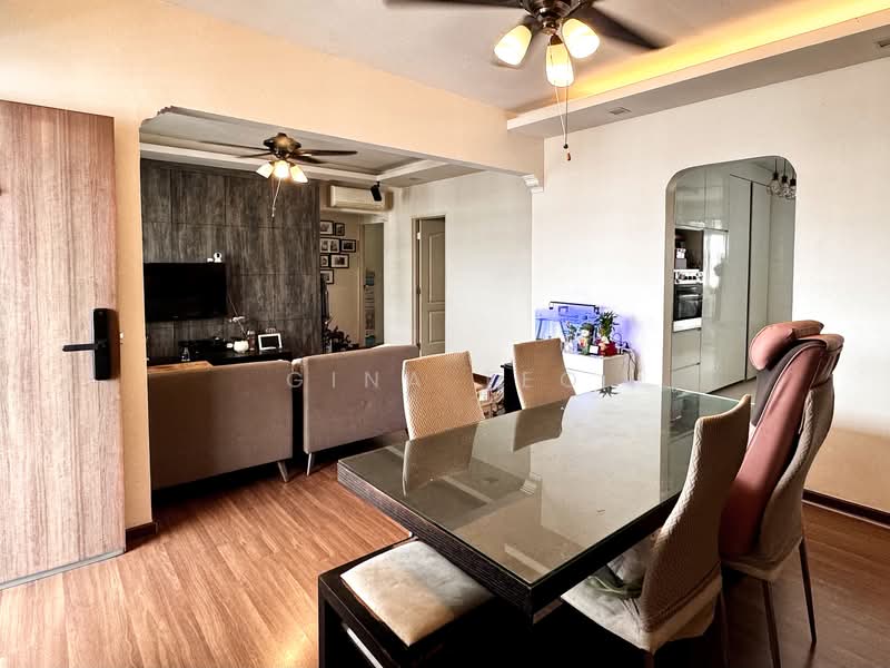 131 Simei Street 1, 131 Simei Street 1, 3 Bedrooms, 1,119 sqft, HDB Flat For Sale, by Gina Teo, 500088154 - Living Room - PropertyGuru.com.sg