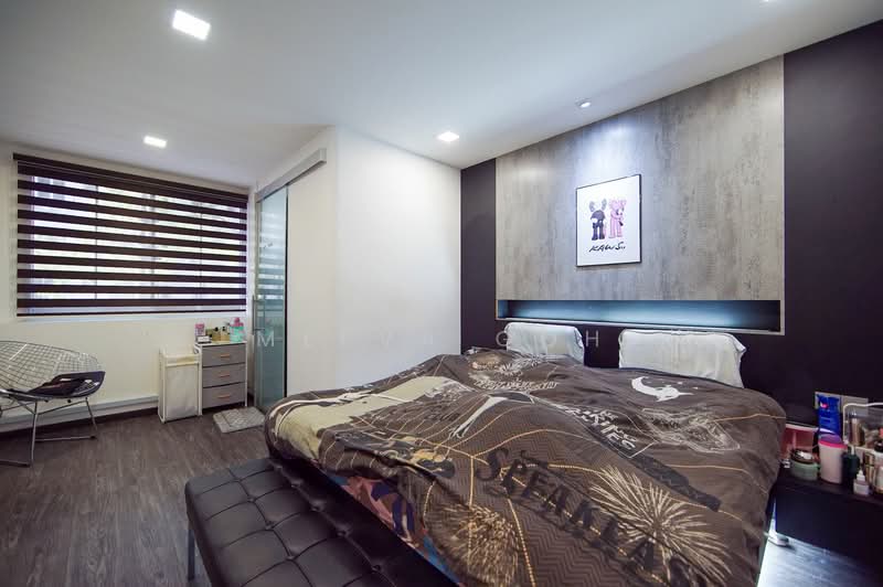 472 Pasir Ris Drive 6 HDB Flat For Sale at S$ 768,000 | PropertyGuru Singapore - Master Bedroom