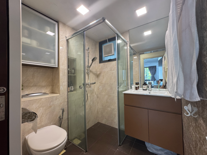 1C Cantonment Road HDB Flat For Sale at S$ 1,328,888 | PropertyGuru Singapore - Bathroom