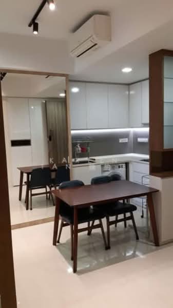 Sky Vue Condominium For Sale at S$ 1,550,000 | PropertyGuru Singapore - Kitchen