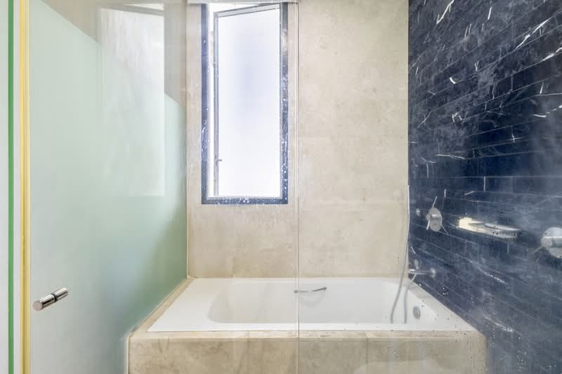 The Tennery Condominium For Sale at S$ 1,180,000 | PropertyGuru Singapore - Bathroom