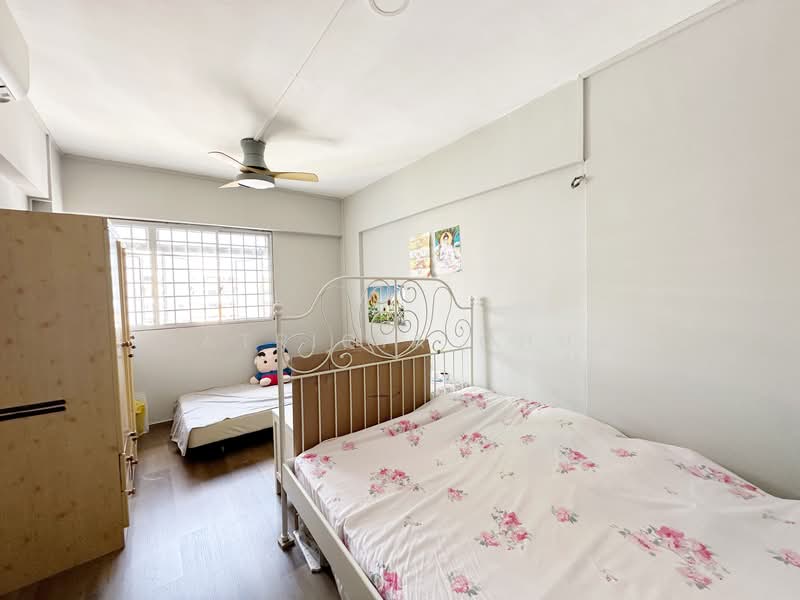 911 Tampines Street 91 HDB Flat For Sale at S$ 657,972 | PropertyGuru Singapore - Bedroom