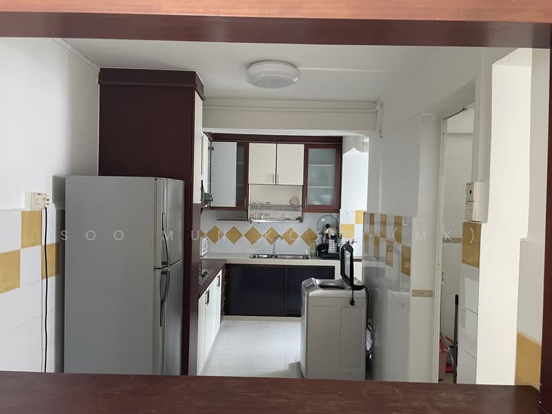 224 Lorong 8 Toa Payoh, 224 Lorong 8 Toa Payoh, 3 Bedrooms, 1,200 sqft, HDB Flat For Rent, by Soo Mun Kong (MK), 500088203 - Kitchen - PropertyGuru.com.sg
