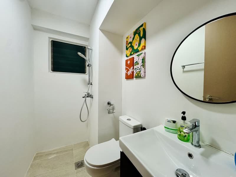 Melville Park Apartment For Sale at S$ 1,250,000 | PropertyGuru Singapore - Bathroom