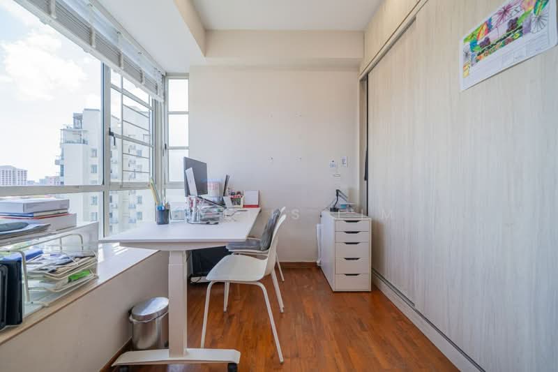 Starville, 66 Lengkong Tiga, 3 Bedrooms, 1,216 sqft, Condominium For Sale, by Phyllis Lim, 500088208 - Study - PropertyGuru.com.sg