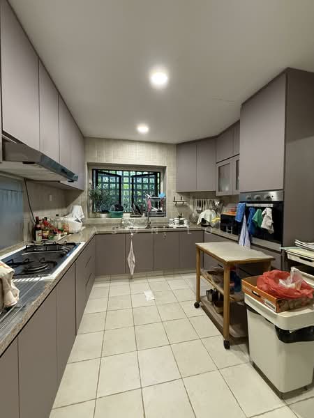 The Arcadia (Arcadia Gardens) Condominium For Sale at S$ 5,200,000 | PropertyGuru Singapore - Kitchen