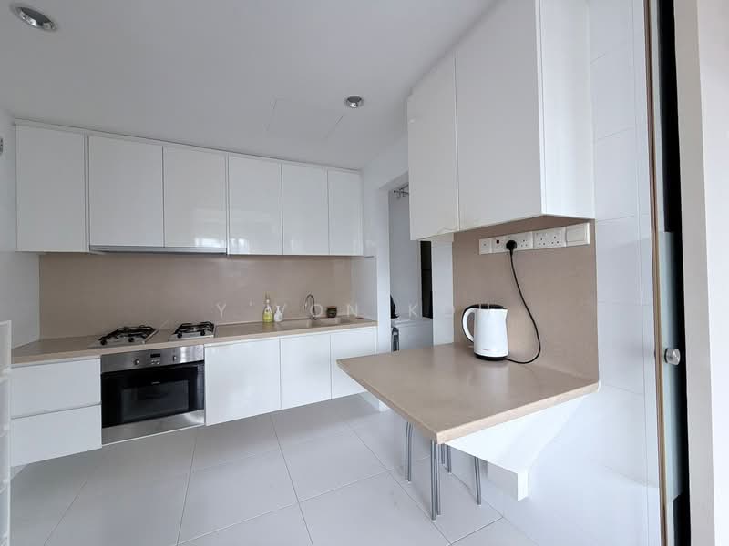 Belmond Green Condominium For Sale at S$ 2,820,000 | PropertyGuru Singapore - Kitchen