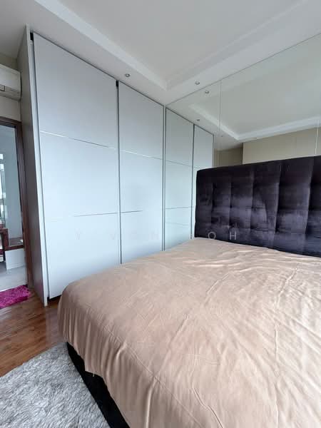 Belmond Green Condominium For Sale at S$ 2,820,000 | PropertyGuru Singapore - Bedroom