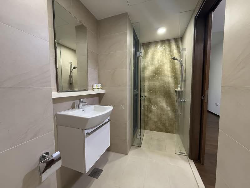 Miltonia Residences Condominium For Sale at S$ 1,100,000 | PropertyGuru Singapore - Bathroom