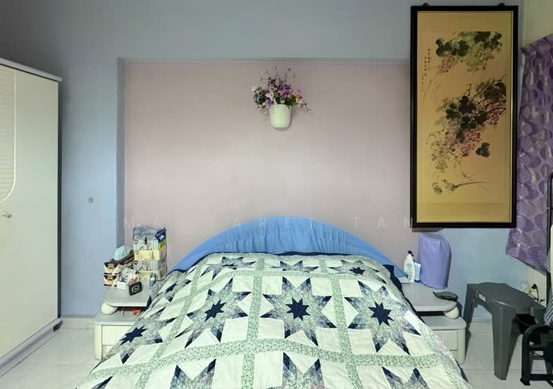 427 Hougang Avenue 6 HDB Flat For Sale at S$ 1,000,000 | PropertyGuru Singapore - Bedroom