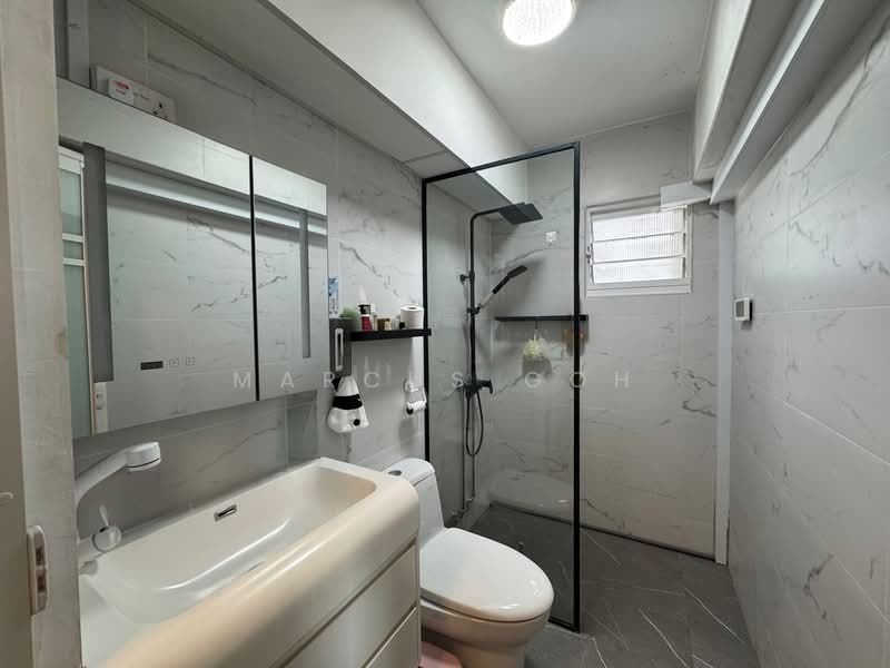313A Anchorvale Road HDB Flat For Sale at S$ 730,000 | PropertyGuru Singapore - Bathroom