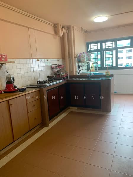 44 Chai Chee Street HDB Flat For Sale at S$ 400,000 | PropertyGuru Singapore - Kitchen