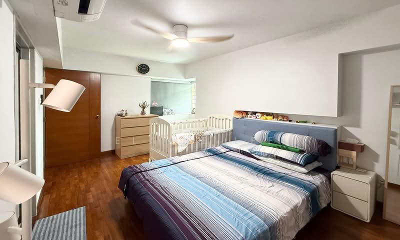 649 Punggol Central HDB Flat For Sale at S$ 658,000 | PropertyGuru Singapore - Bedroom