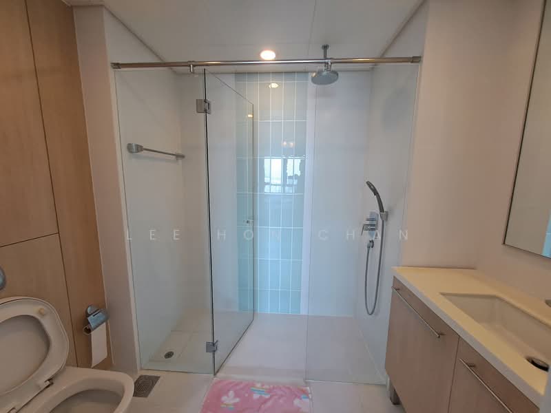 The Sail @ Marina Bay, 6 Marina Boulevard, 2 Bedrooms, 1,033 sqft, Condominium For Rent, by Lee Hon Chan, 500088252 - Bathroom - PropertyGuru.com.sg