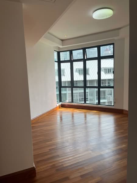 Valley Park, 473 River Valley Road, 2 Bedrooms, 1,216 sqft, Condominium For Rent, by Koh Hwee Cheng, 500088265 - Master Bedroom - PropertyGuru.com.sg