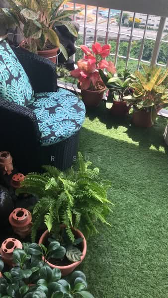 Braddell View, 10A Braddell Hill, Room Rental, 50 sqft, Apartment For Rent, by R Susi, 500088266 - Balcony - PropertyGuru.com.sg