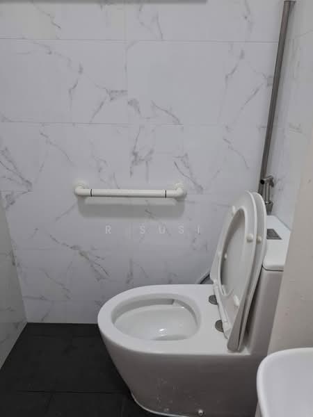 748 Jurong West Street 73, 748 Jurong West Street 73, Room Rental, 50 sqft, HDB Flat For Rent, by R Susi, 500088268 - Bathroom - PropertyGuru.com.sg