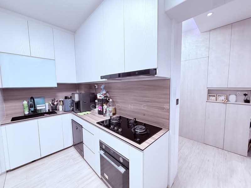 467C Bukit Batok West Avenue 9 HDB Flat For Sale at S$ 540,000 | PropertyGuru Singapore - Kitchen