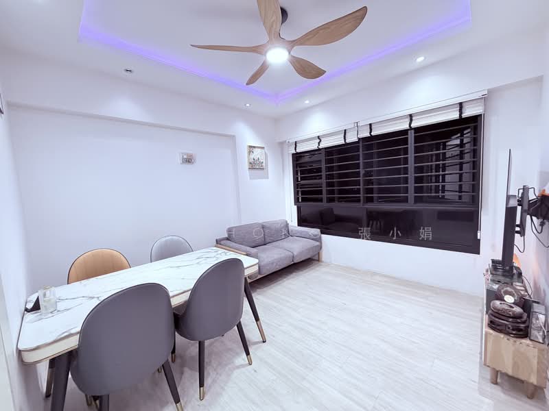 467C Bukit Batok West Avenue 9 HDB Flat For Sale at S$ 540,000 | PropertyGuru Singapore - Living Room