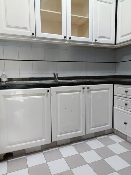 Changi Court, 708 Upper Changi Road East, 3 Bedrooms, 1,163 sqft, Condominium For Rent, by Alvin Pong, 500088279 - Kitchen - PropertyGuru.com.sg