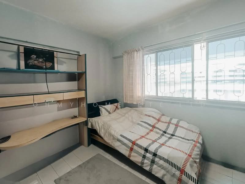 145 Lorong Ah Soo HDB Flat For Sale at S$ 1,050,000 | PropertyGuru Singapore - Bedroom