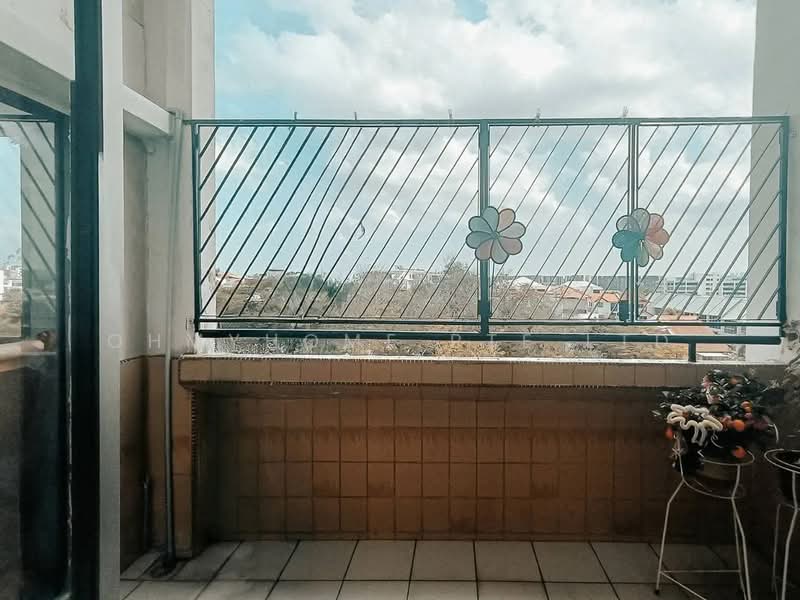 145 Lorong Ah Soo HDB Flat For Sale at S$ 1,050,000 | PropertyGuru Singapore - Balcony
