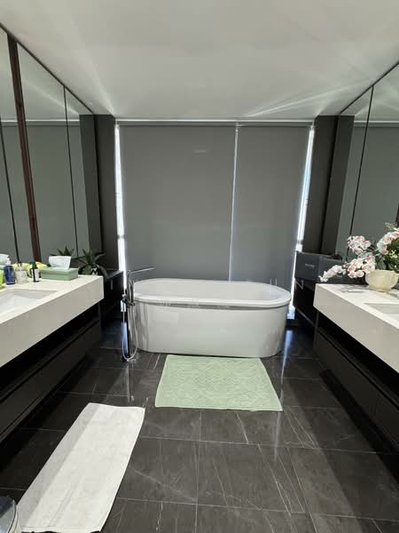 Amber Park Condominium For Sale at S$ 14,000,000 | PropertyGuru Singapore - Bathroom