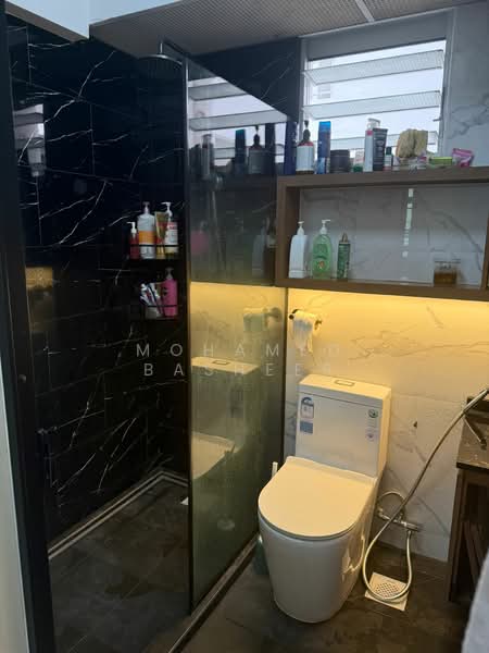 673C Edgefield Plains HDB Flat For Sale at S$ 620,000 | PropertyGuru Singapore - Bathroom