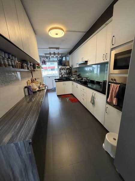 532 Hougang Avenue 6, 532 Hougang Avenue 6, 3 Bedrooms, 1,302 sqft, HDB Flat For Sale, by Vanny Lim, 500088315 - Kitchen - PropertyGuru.com.sg