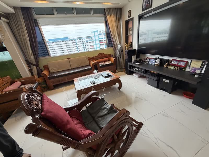 532 Hougang Avenue 6, 532 Hougang Avenue 6, 3 Bedrooms, 1,302 sqft, HDB Flat For Sale, by Vanny Lim, 500088315 - Living Room - PropertyGuru.com.sg