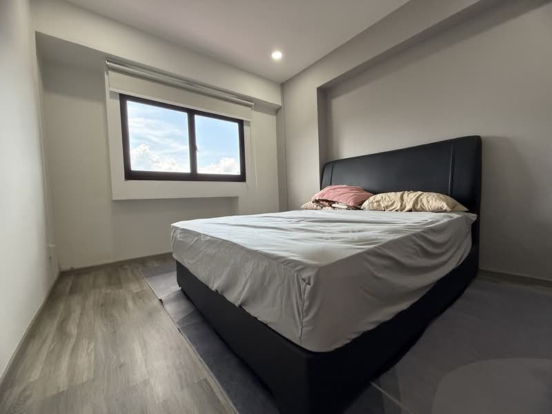 121 Rivervale Drive HDB Flat For Sale at S$ 660,000 | PropertyGuru Singapore - Bedroom