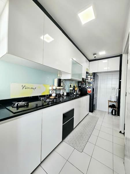 411B Fernvale Road HDB Flat For Sale at S$ 728,000 | PropertyGuru Singapore - Kitchen
