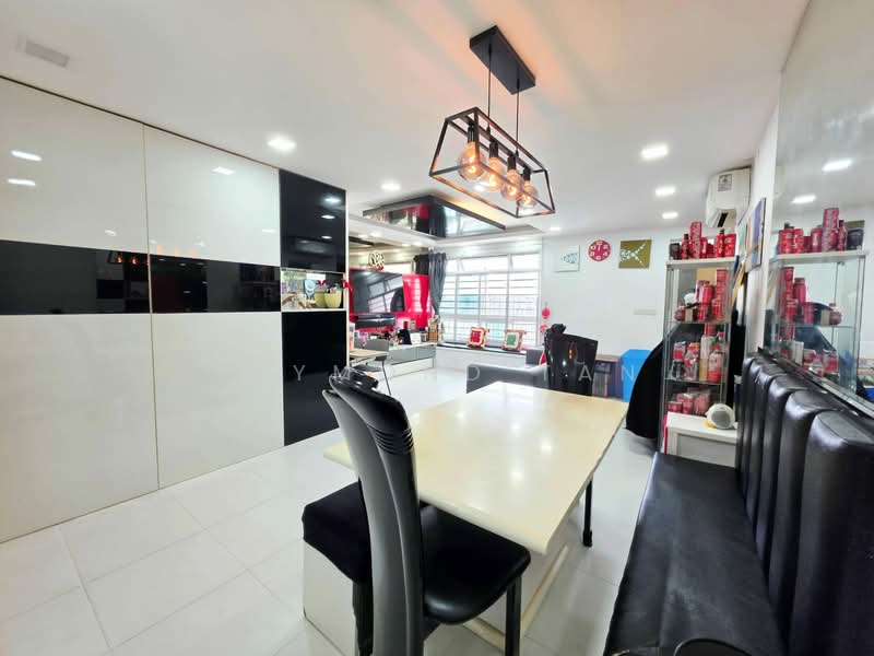 411B Fernvale Road HDB Flat For Sale at S$ 728,000 | PropertyGuru Singapore - Living Room