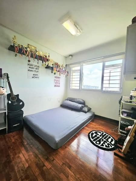 411B Fernvale Road HDB Flat For Sale at S$ 728,000 | PropertyGuru Singapore - Common Bedroom 2