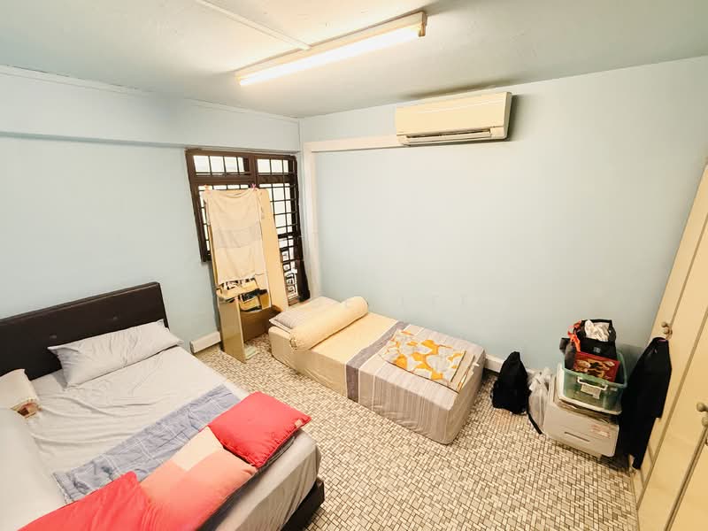 205 Toa Payoh North HDB Flat For Sale at S$ 399,999 | PropertyGuru Singapore - Bedroom