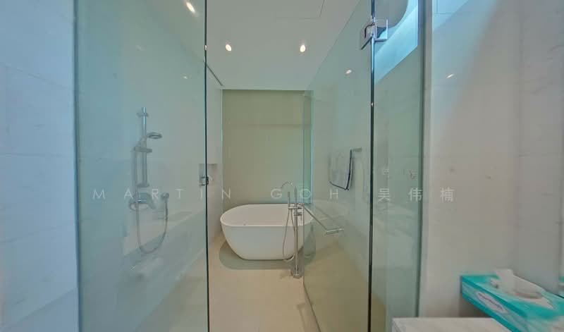 Belle Vue Residences Condominium For Sale at S$ 5,950,000 | PropertyGuru Singapore - Bathroom