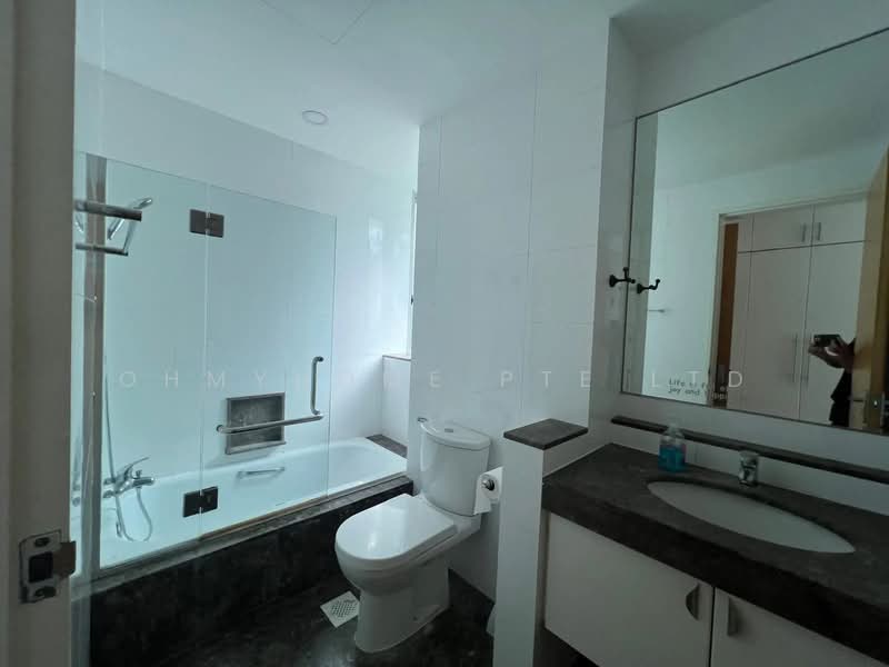 The Callista, 22 Mar Thoma Road, 3 Bedrooms, 1,130 sqft, Apartment For Rent, by JIMMY GIAM, 500088349 - Bathroom - PropertyGuru.com.sg