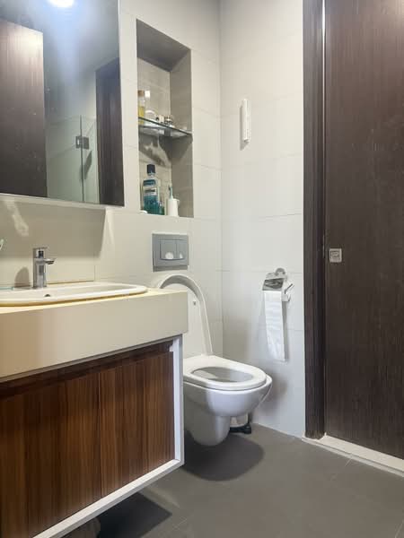 The Water Edge @ Geylang, 8 Lorong 38 Geylang, 1 Bedroom, 479 sqft, Condominium For Rent, by K L Teo, 500088355 - Bathroom - PropertyGuru.com.sg