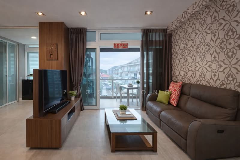 The Sunny Legend Apartment For Sale at S$ 1,750,000 | PropertyGuru Singapore - Living Room