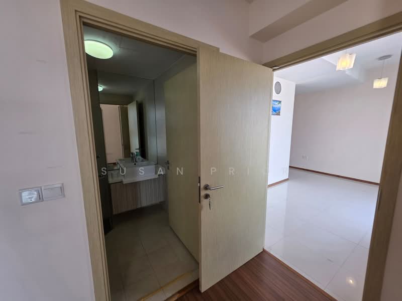 Sweet Joo Chiat 1 Bed 700 sq ft, , 1 Bedroom, 700 sqft, Condominium For Rent, by Susan Prior, 500088358 - Bathroom - PropertyGuru.com.sg
