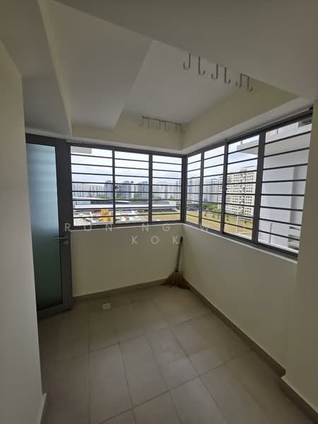 A Treasure Trove Condominium For Sale at S$ 2,088,000 | PropertyGuru Singapore - Balcony