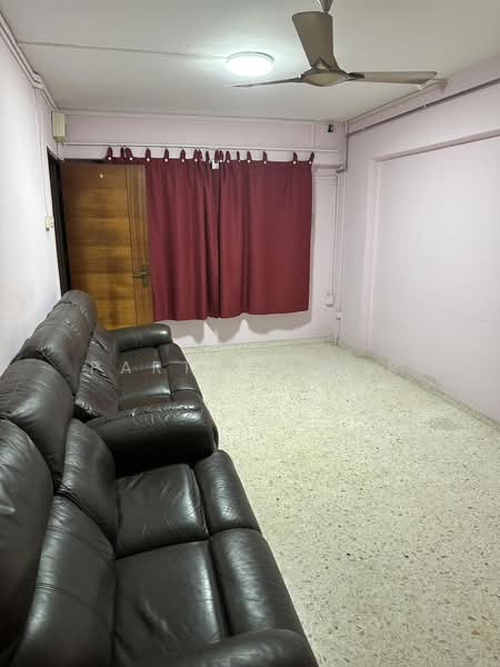 814 Tampines Street 81, 814 Tampines Street 81, 2 Bedrooms, 786 sqft, HDB Flat For Sale, by Parthiban R, 500088371 - Living Room - PropertyGuru.com.sg
