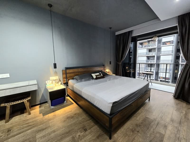 iNz Residence Condominium For Sale at S$ 1,850,000 | PropertyGuru Singapore - Bedroom