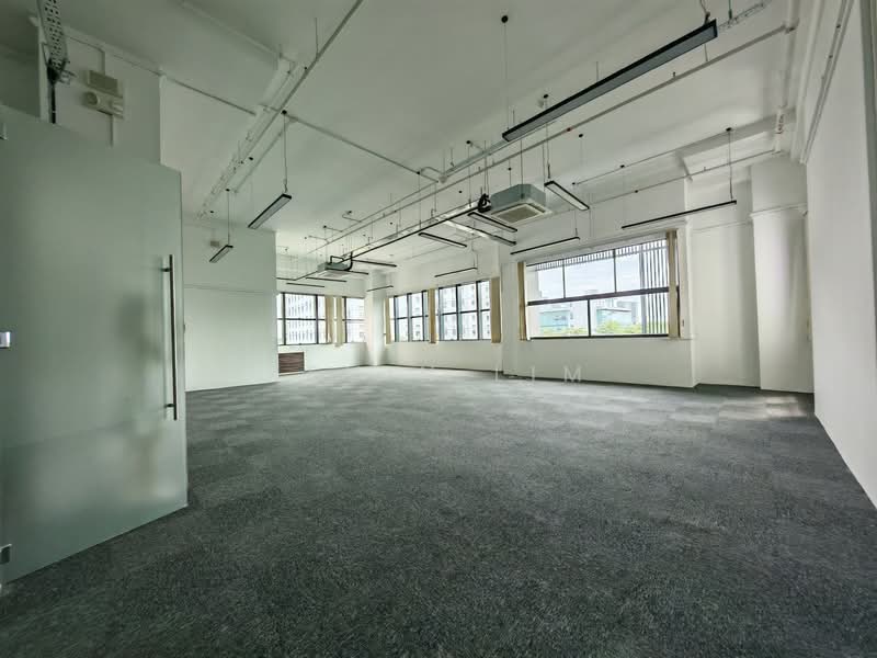 CHEAP Partial Fitted B1 Near Vivo, Buona Vista / West Coast / Clementi New Town, 1,690 sqft, Light Industrial (B1) For Rent, by Kevin Lim, 500088403 - Interior - CommercialGuru.com.sg