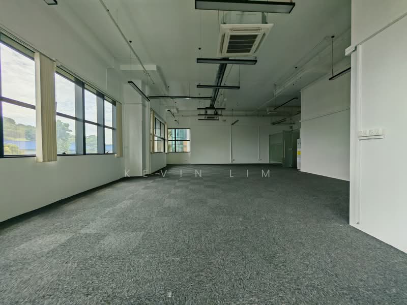 CHEAP Partial Fitted B1 Near Vivo, Buona Vista / West Coast / Clementi New Town, 1,690 sqft, Light Industrial (B1) For Rent, by Kevin Lim, 500088403 - Interior - CommercialGuru.com.sg