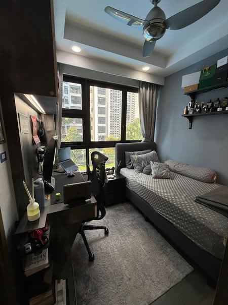 Lush Acres Condominium For Sale at S$ 2,400,000 | PropertyGuru Singapore - Bedroom