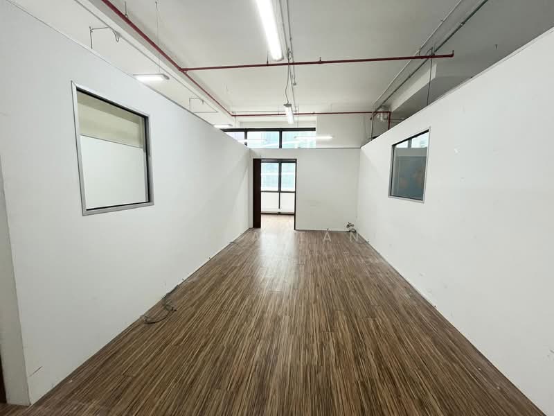 Oxley BizHub, 73 Ubi Road 1, 947 sqft, Office For Rent, by Rina Tan, 500088425 - Interior - CommercialGuru.com.sg