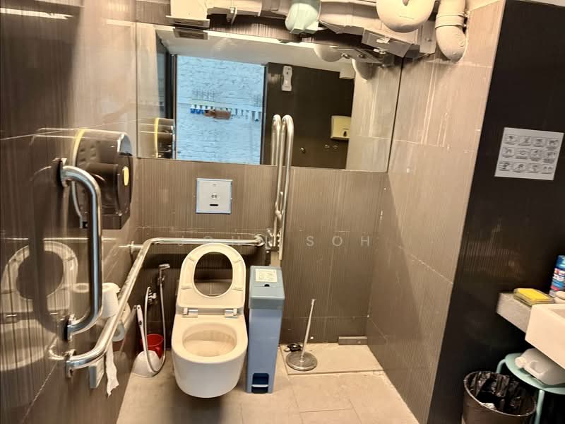 Bukit Pasoh Shophouse, Bukit Pasoh Road, 1,527 sqft, Office For Rent, by John Soh, 500088438 - Bathroom - CommercialGuru.com.sg